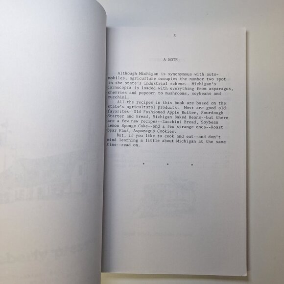 Michigan Cooking Book Other Things Carole Eberly Mackinac 1977 Stories Recipes - Picture 9 of 11